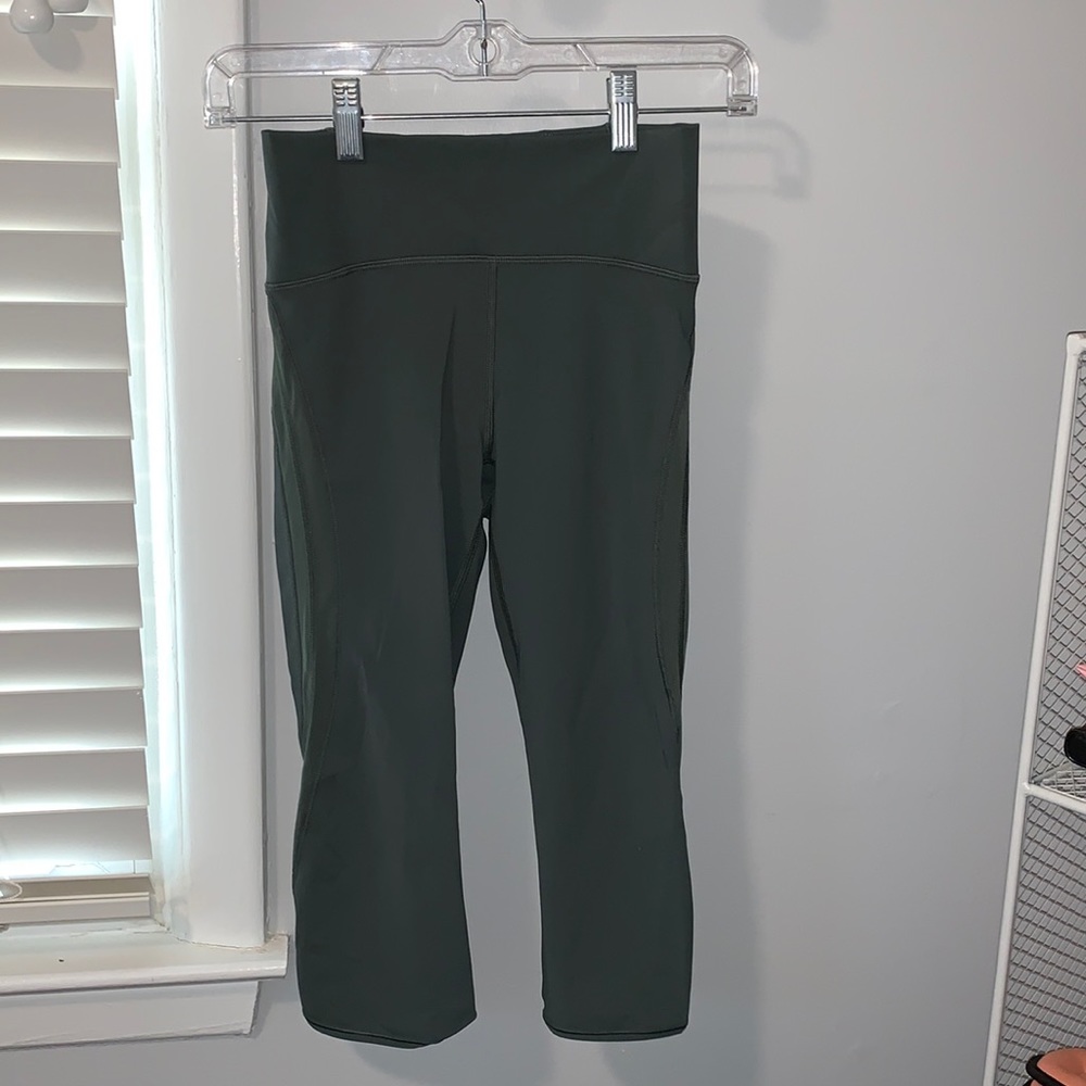 Lululemon Cropped Leggings